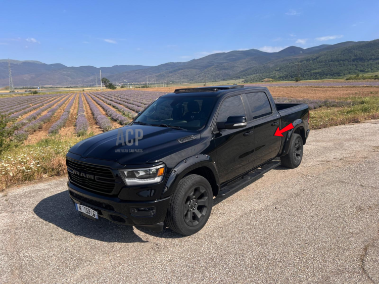 RAM 1500 Drzwi tylne lewa strona 2019-(1) .png