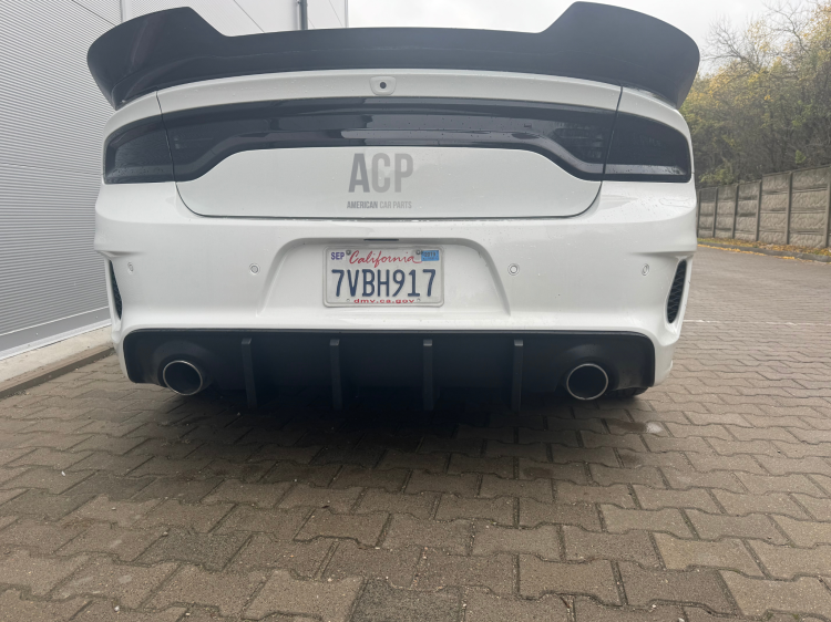 CHARGER Dyfuzor tylnego zderzaka styl 2021 SRT 2015-2023(1).png