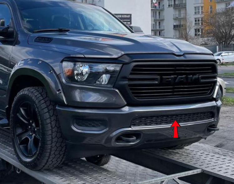 RAM 1500 Dolny grill atrapa przedniego zderzaka bez PDC 2019-(1).png
