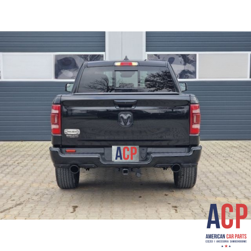 RAM 1500 klapa tylna 2019-(1).png
