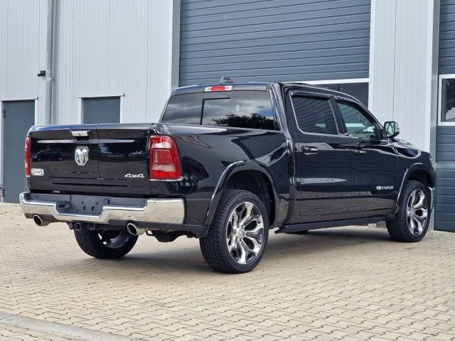 RAM 1500 Zderzak tylny ze wzmocnieniem chrom 2019-2024(a2)).jpeg