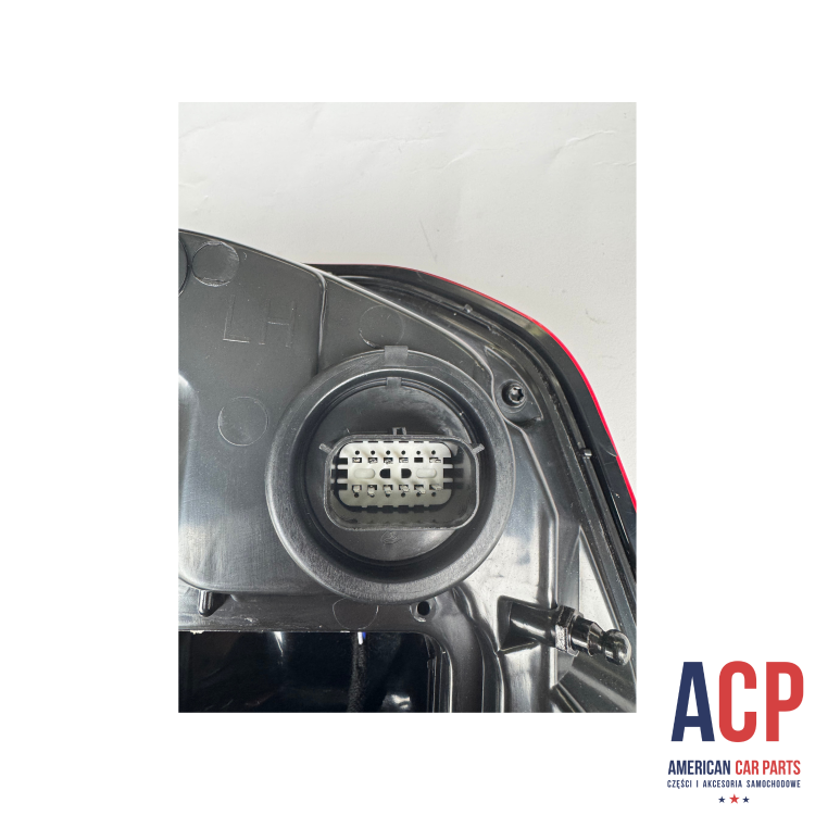 RAM 1500 Lampy tylne Full LED komplet bez blid spot 2019-(2).png