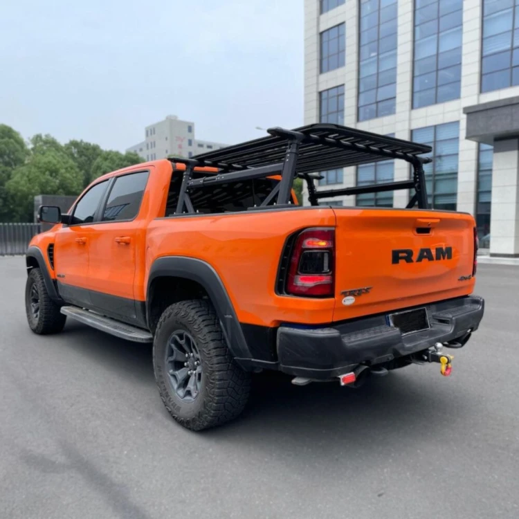 RAM 1500 Body Kit TRX komplet + lampy przednie 2019-2024(4).jpg